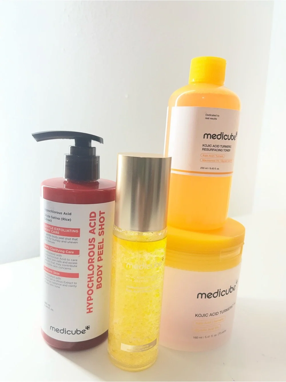 Medicube Kojic Acid & Hypochlorous Acid Skincare Set - Yellow & Pink